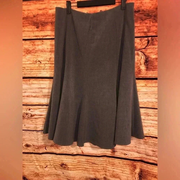 Women’s Grey Skirt size 10 - Picture 1 of 13